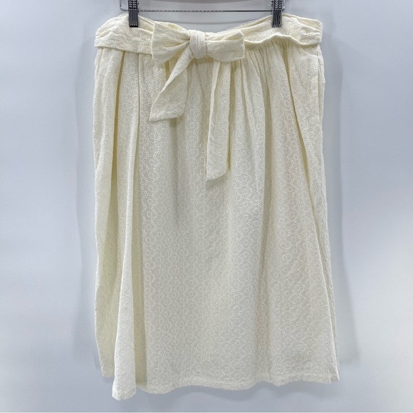 Modcloth Cream Retro Cotton Eyelet A-line Skirt with Bow Detail - Size 1X - Picture 3 of 14